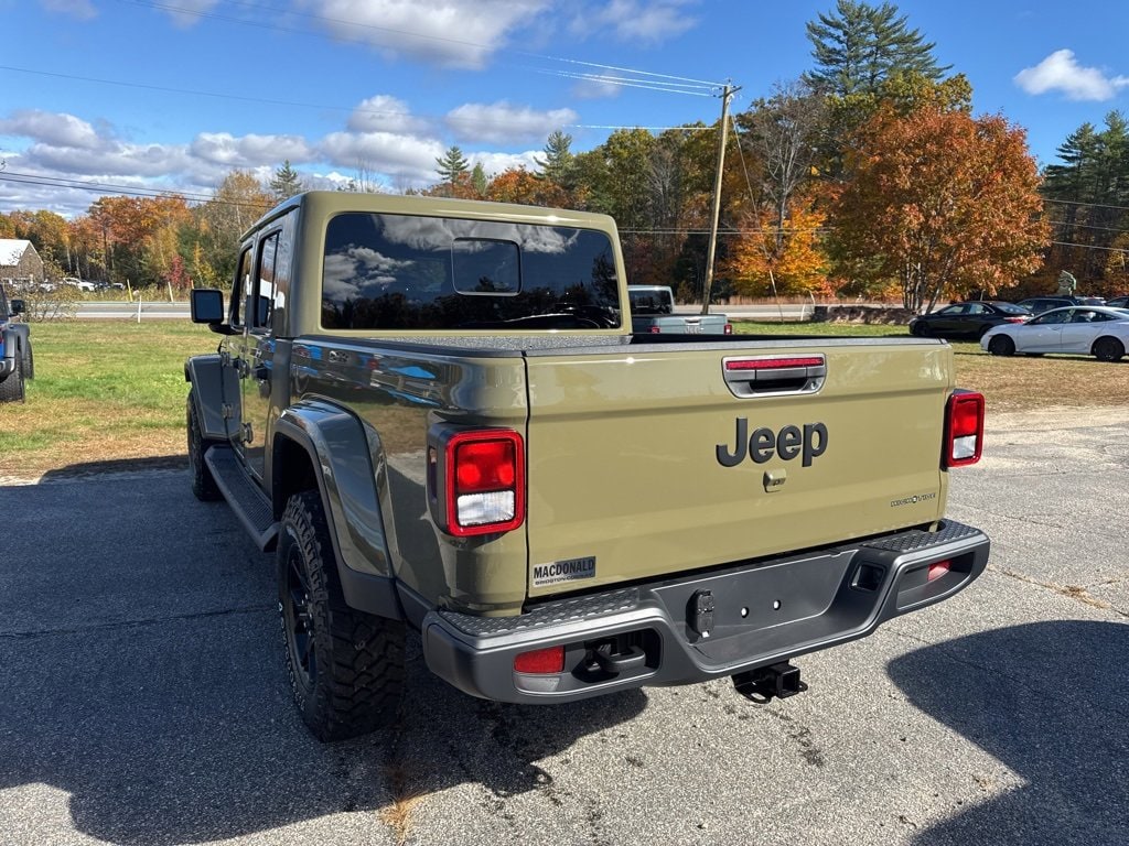 New 2025 Jeep Gladiator HIGH TIDE 4X4 Pickup