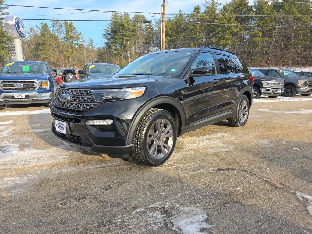 2023 Ford Explorer XLT's photo