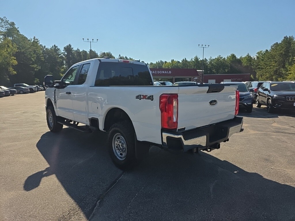 2026 Ford F-250 XL photo 3