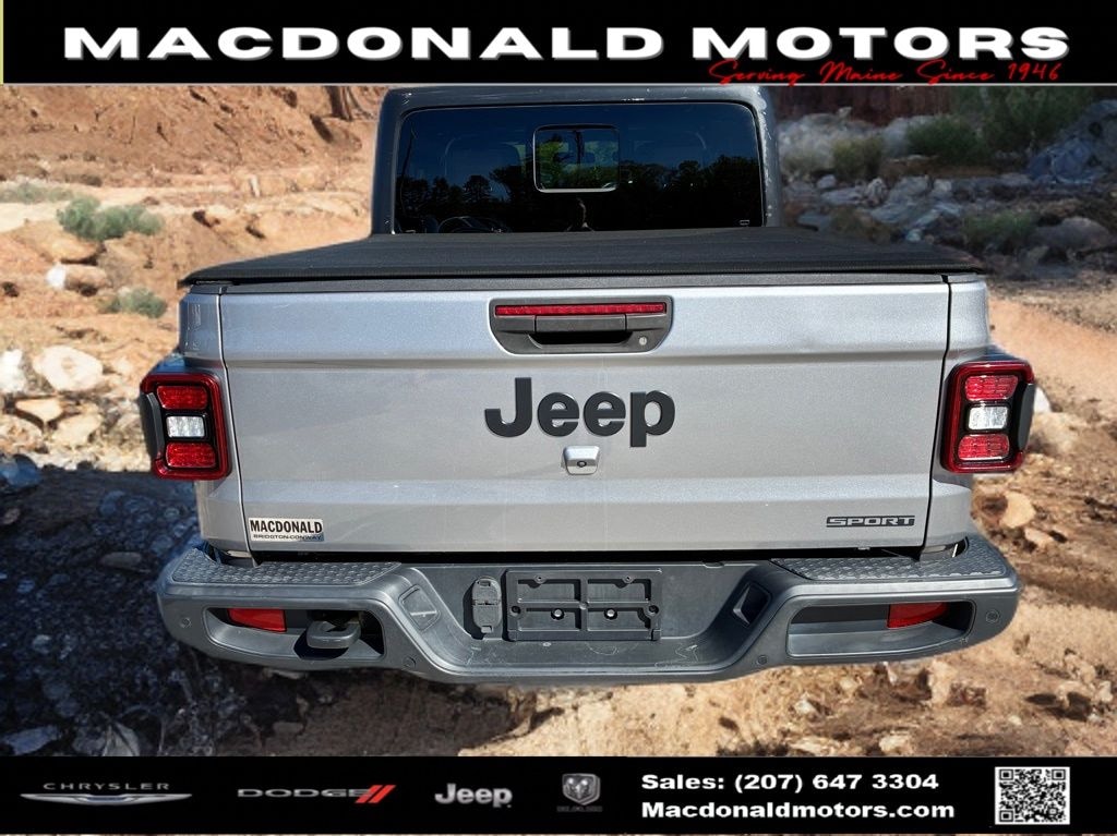 Used 2020 Jeep Gladiator Sport Truck