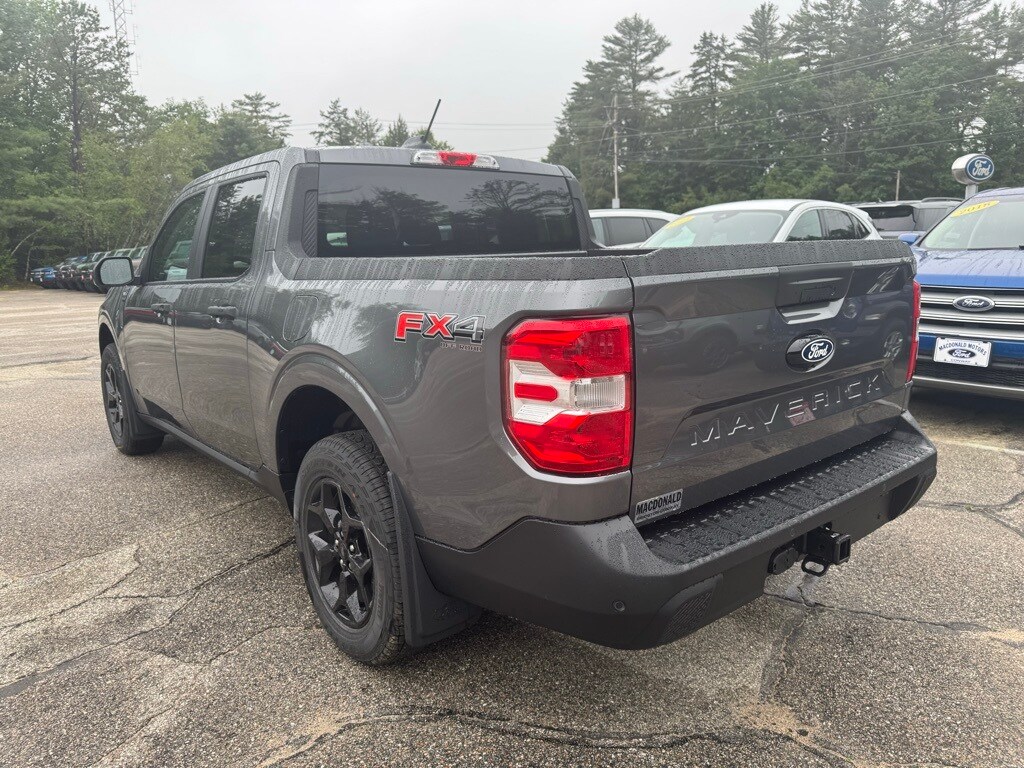 2025 Ford Maverick XLT photo 2
