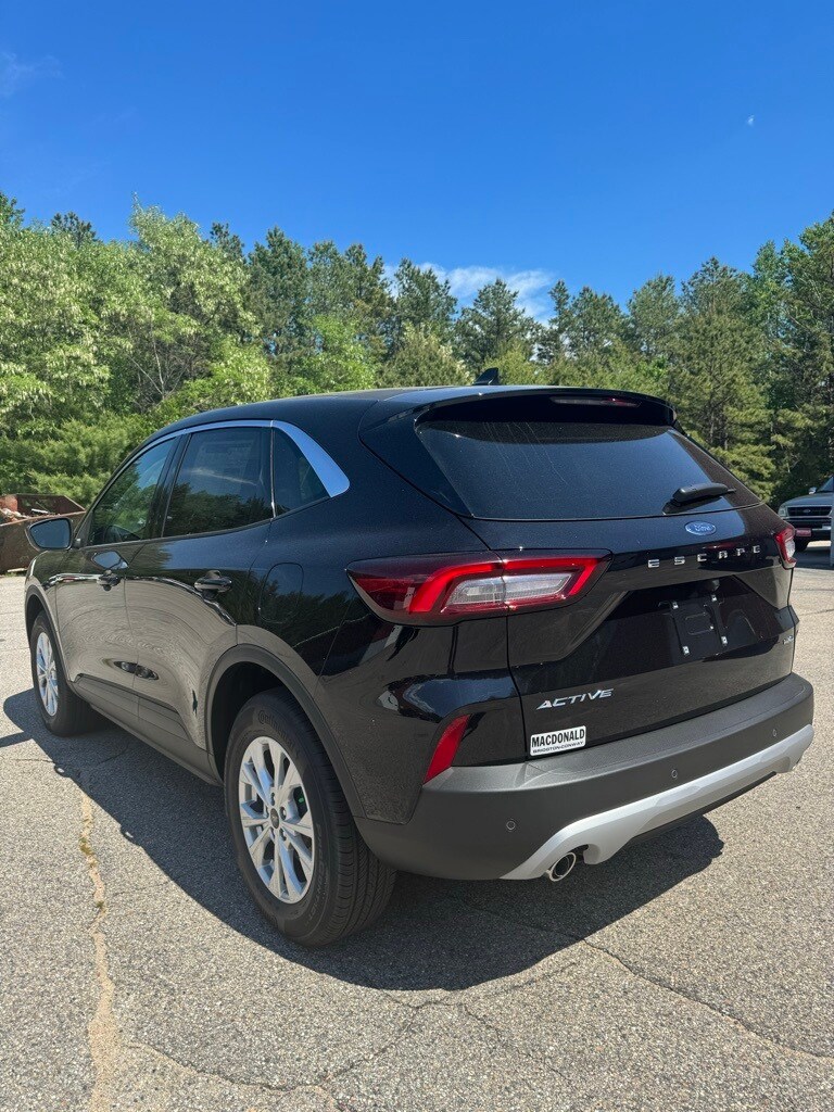 2024 Ford Escape Active photo 2