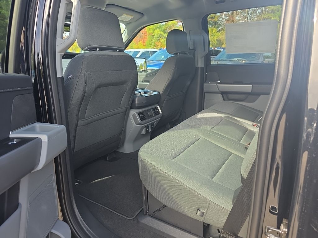 2025 Ford F-150 XLT - Photo 17