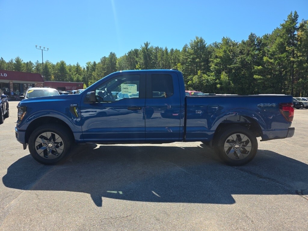 2025 Ford F-150 STX photo 2