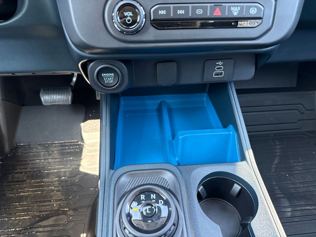 2025 Ford Maverick XLT - Photo 17