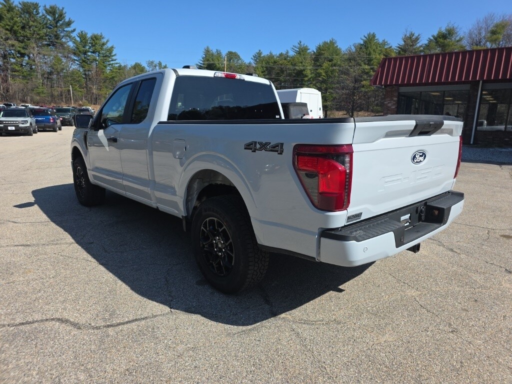 2025 Ford F-150 STX photo 3