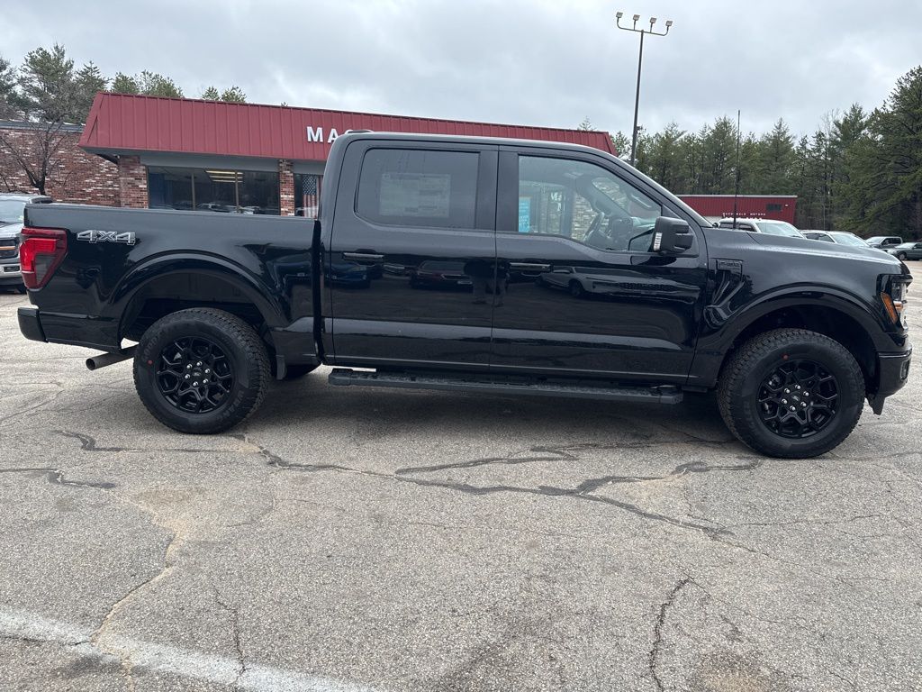 2026 Ford F-150 XLT photo 3