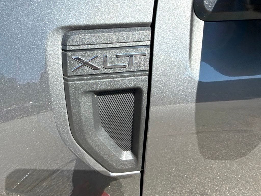 2025 Ford Maverick XLT - Photo 11