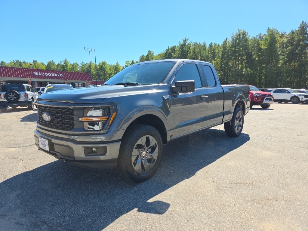 2025 Ford F-150 STX's photo