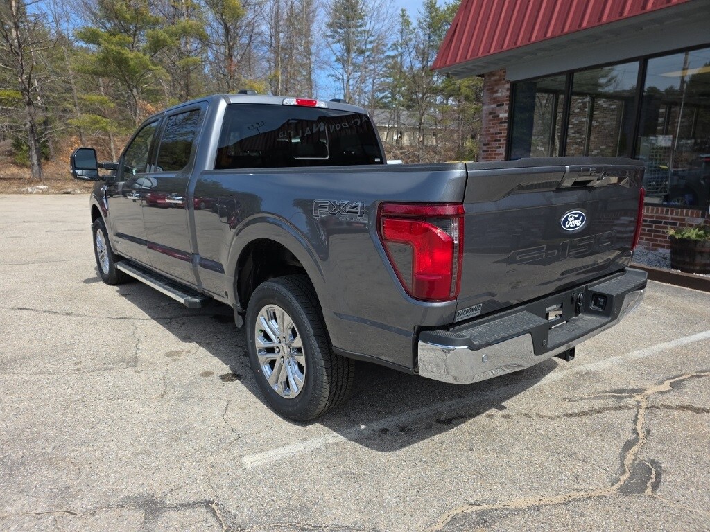2025 Ford F-150 XLT photo 2