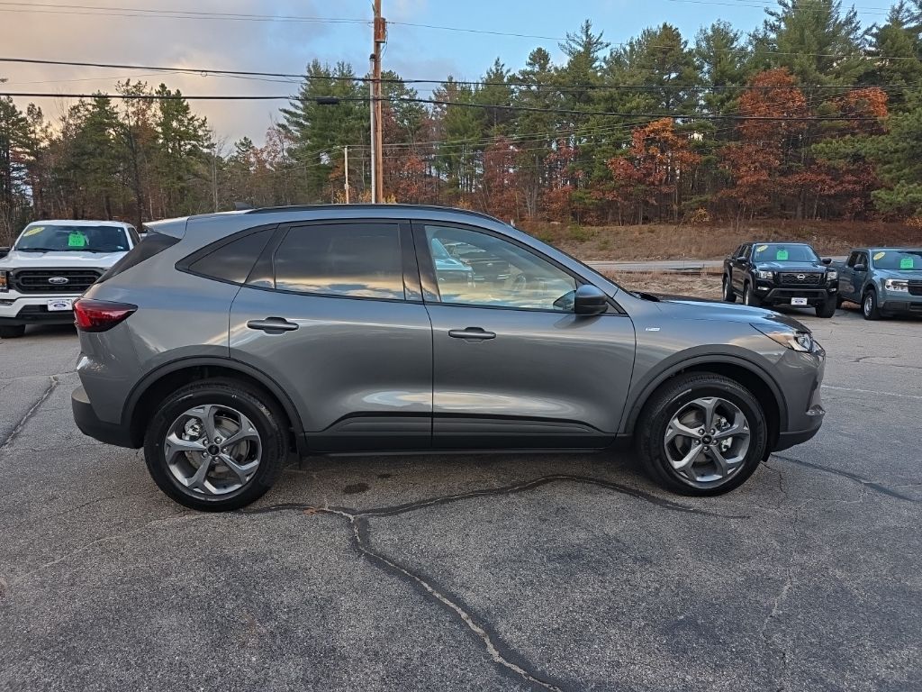 2026 Ford Escape ST-Line - Photo 6