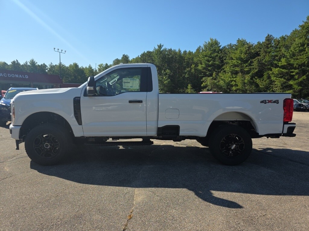 2026 Ford F-350 XL photo 2