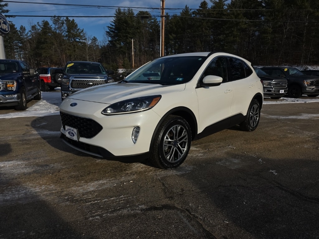 2020 Ford Escape SEL's photo