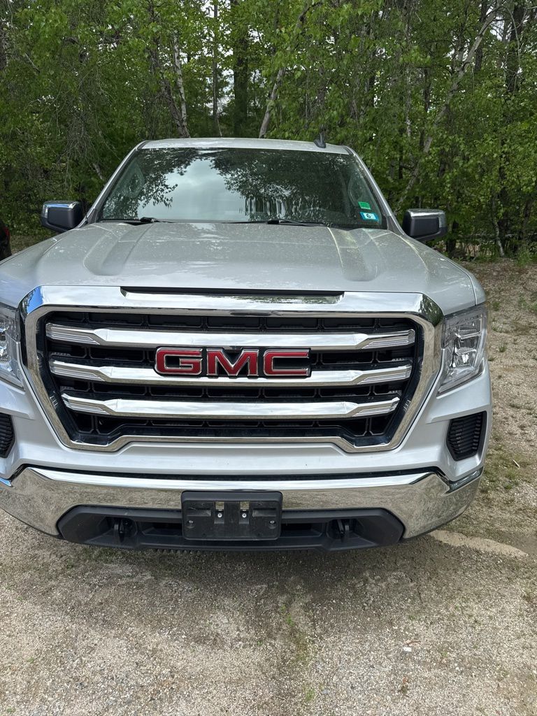 2022 GMC Sierra 4WD Crew Cab Short Box SLE's photo
