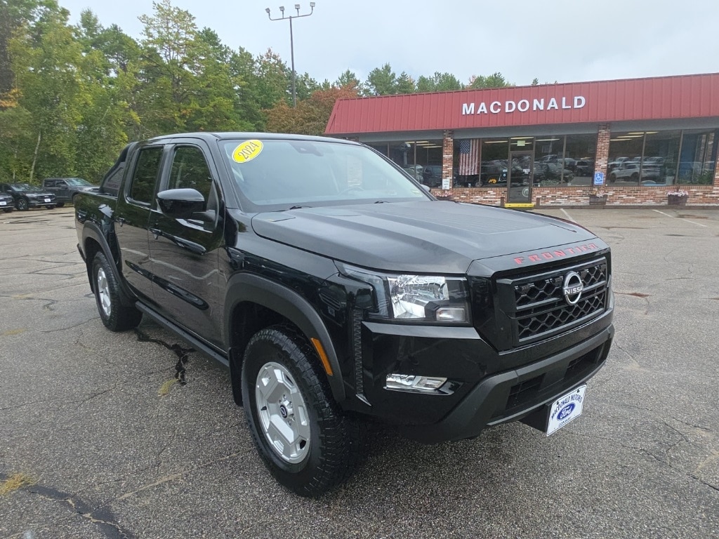 2024 Nissan Frontier SV