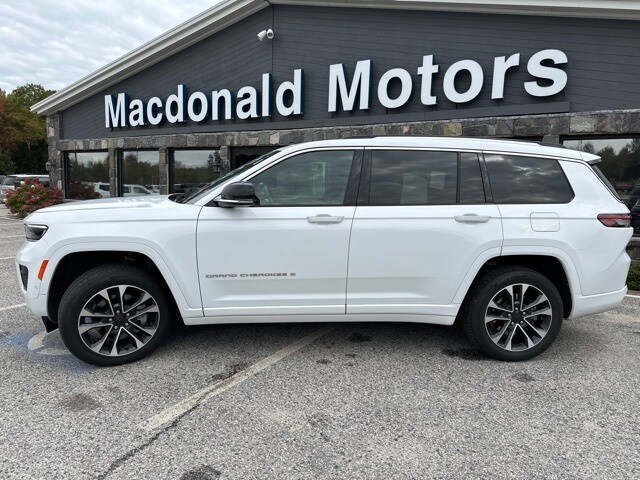 Used 2022 Jeep Grand Cherokee L Overland with VIN 1C4RJKDGXN8535921 for sale in Center Conway, NH