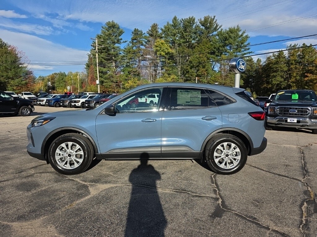 2026 Ford Escape Active photo 2