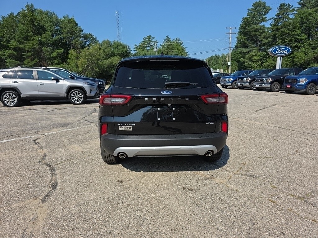 2025 Ford Escape Active photo 4