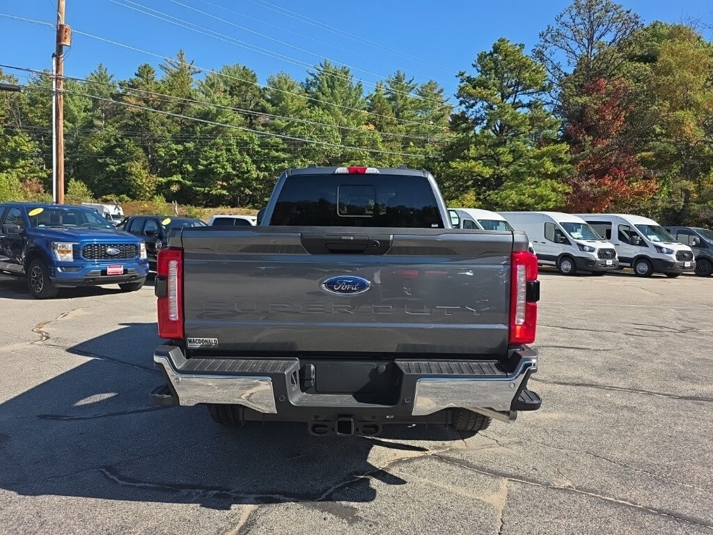 2026 Ford F-250 XLT photo 4