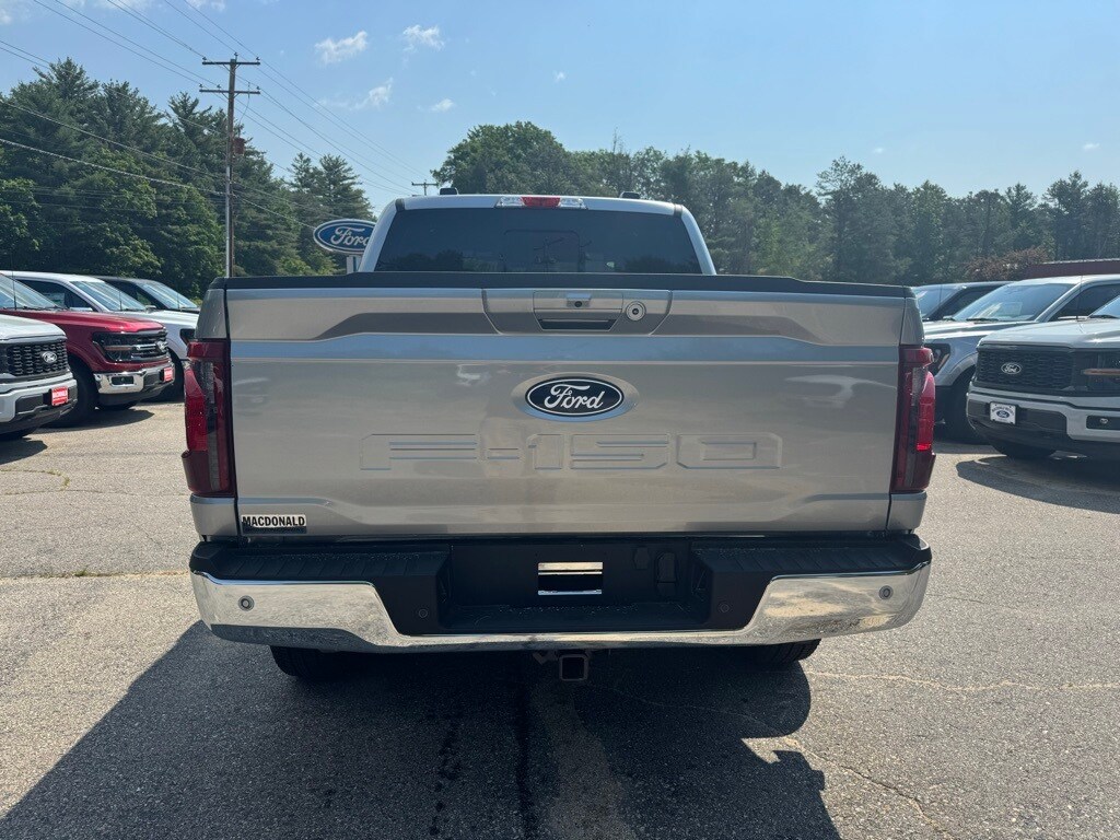 2025 Ford F-150 XLT photo 4