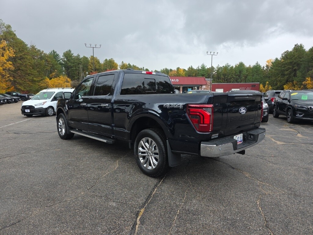 New 2025 Ford F-150 Lariat TRUCK