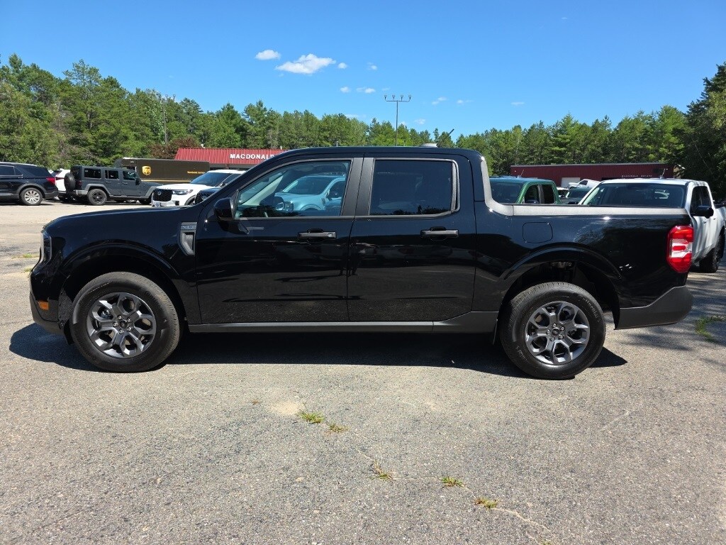 2025 Ford Maverick XLT photo 2
