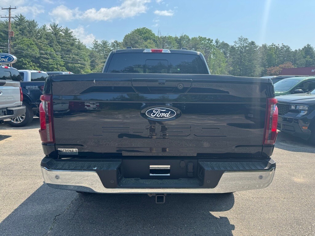 2025 Ford F-150 XLT photo 4