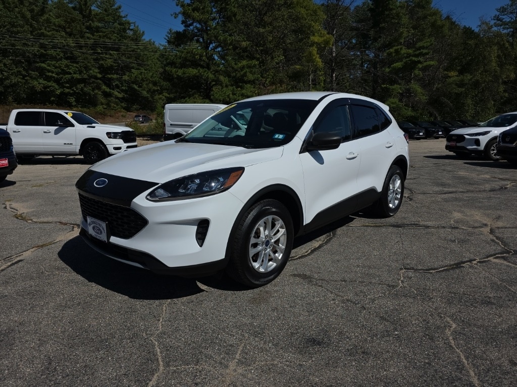 2022 Ford Escape SE's photo