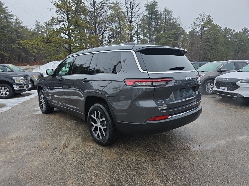 2024 Jeep Grand Cherokee L photo 3
