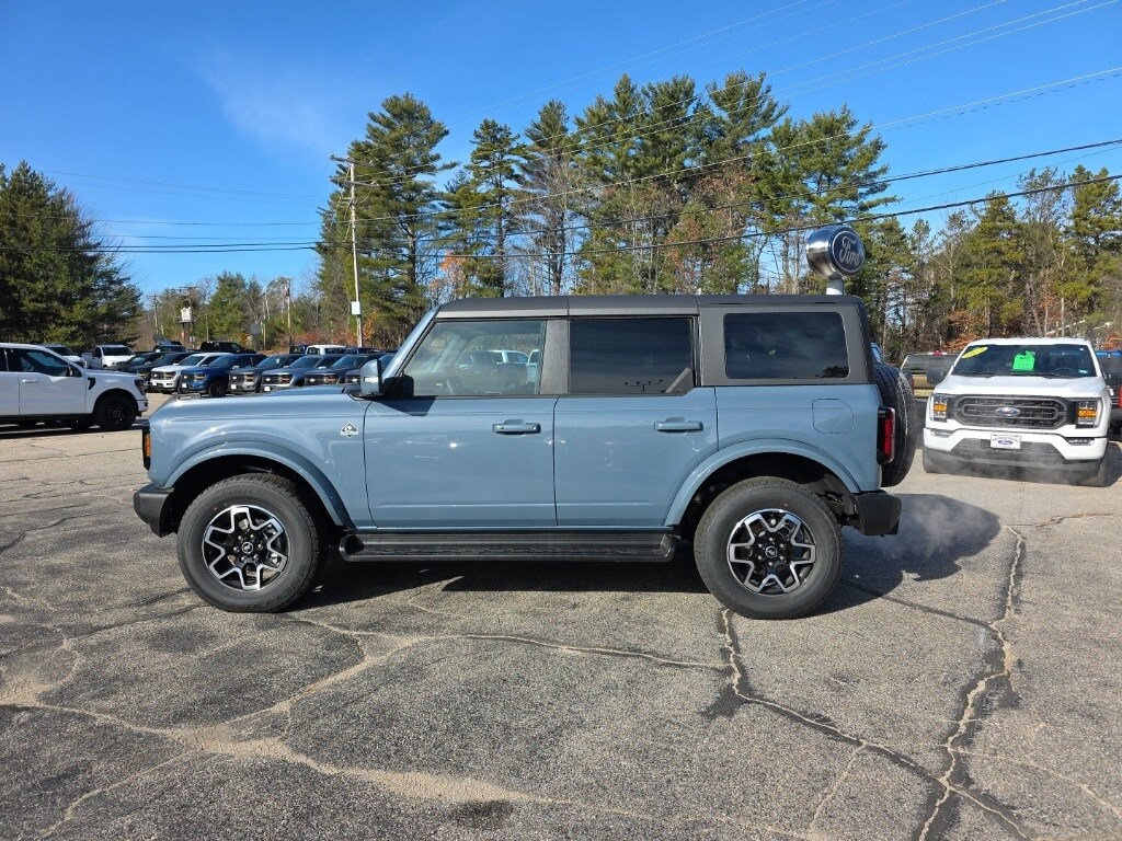 New 2025 Ford Bronco Outer Banks SUV