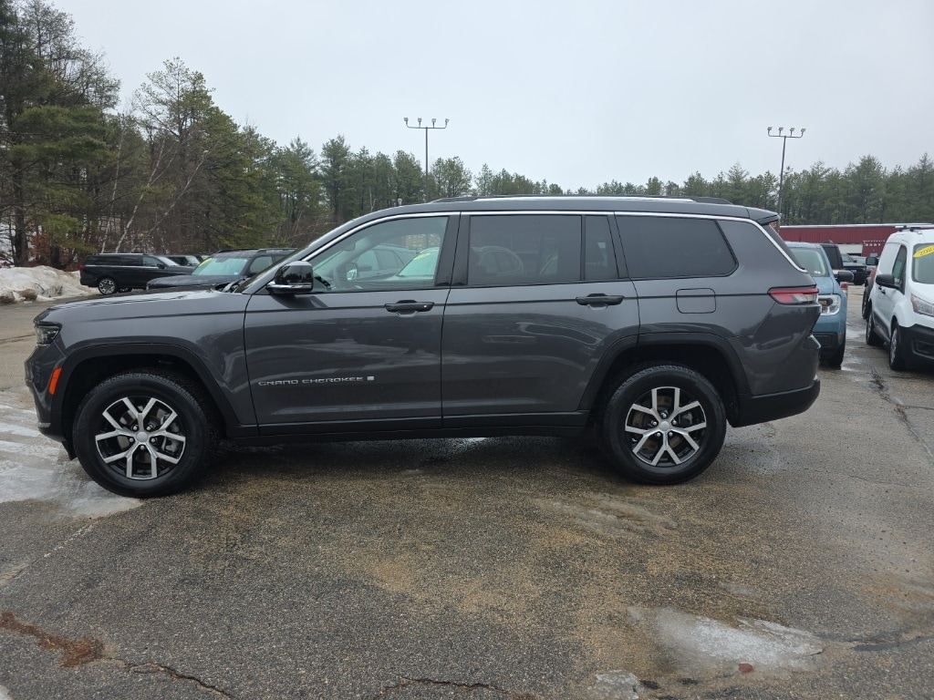2024 Jeep Grand Cherokee L photo 2