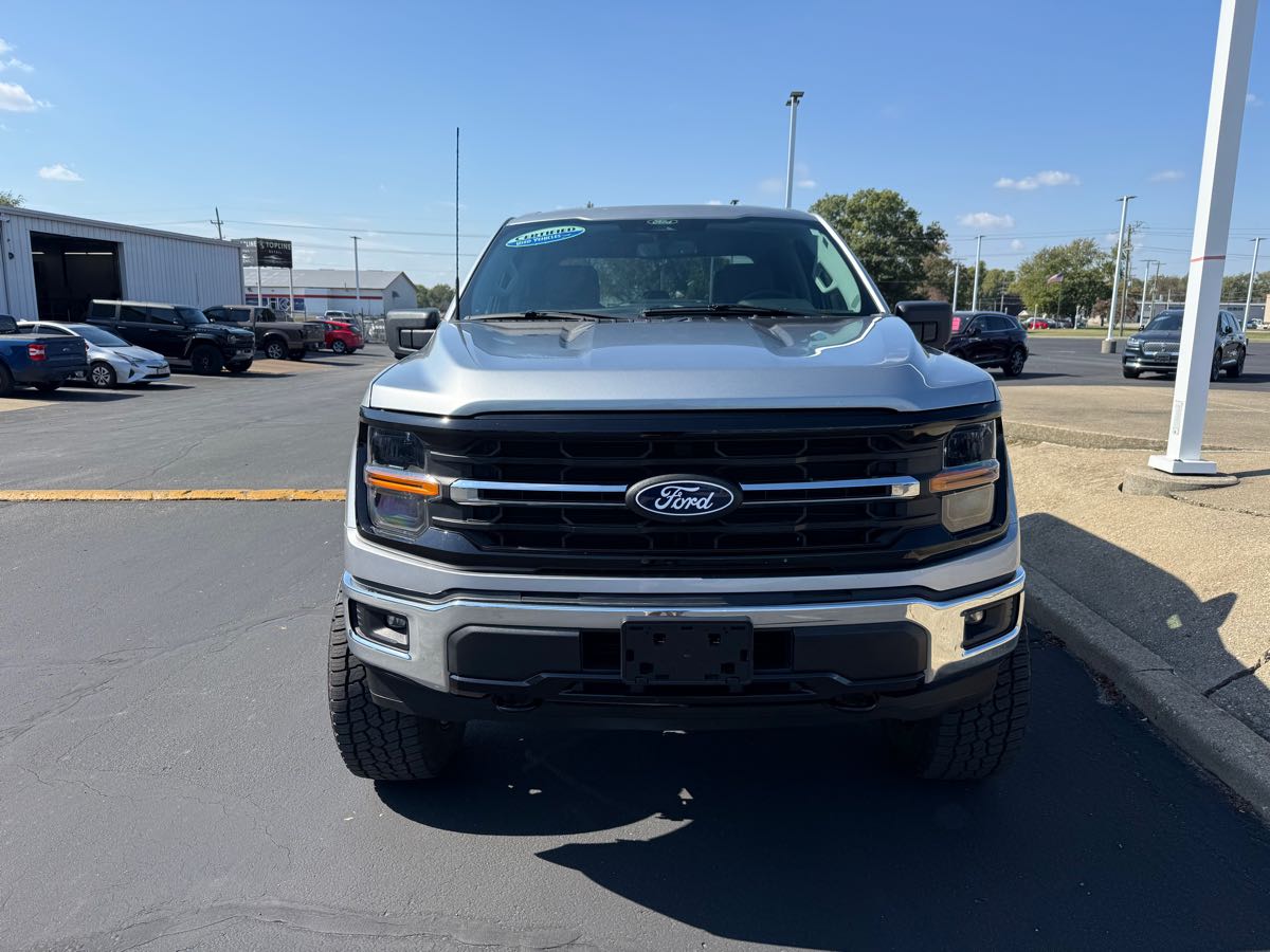 2024 Ford F-150 XLT photo 2