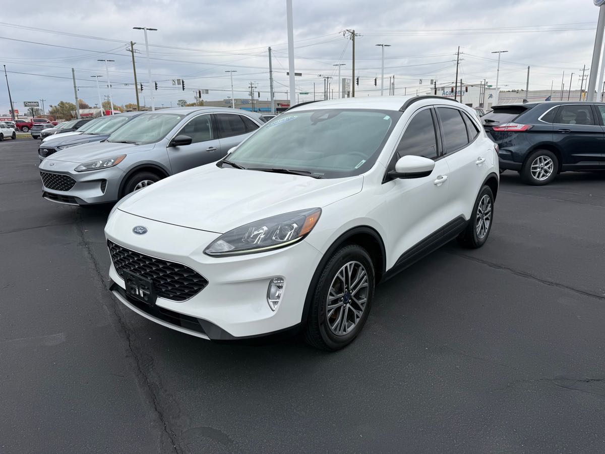 2020 Ford Escape SEL