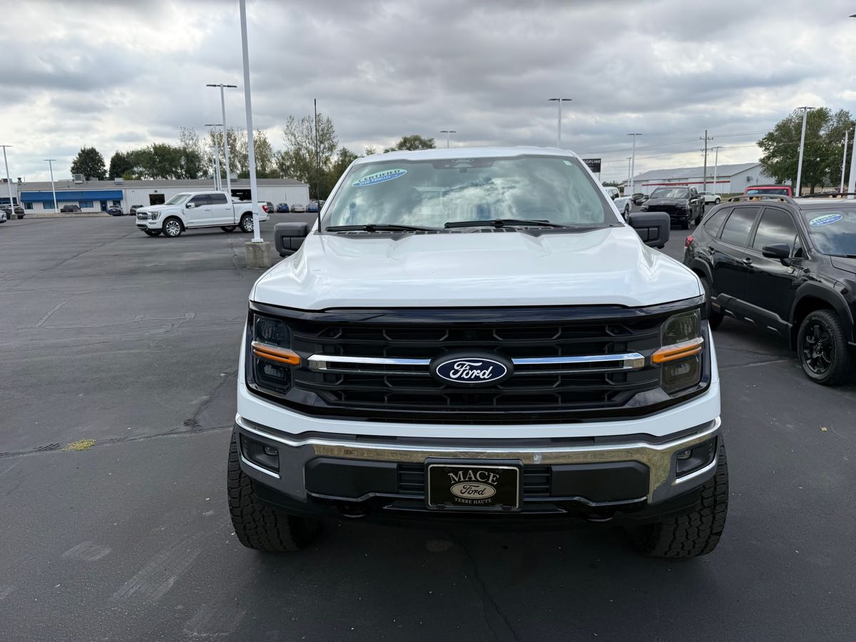 2024 Ford F-150 XLT photo 2
