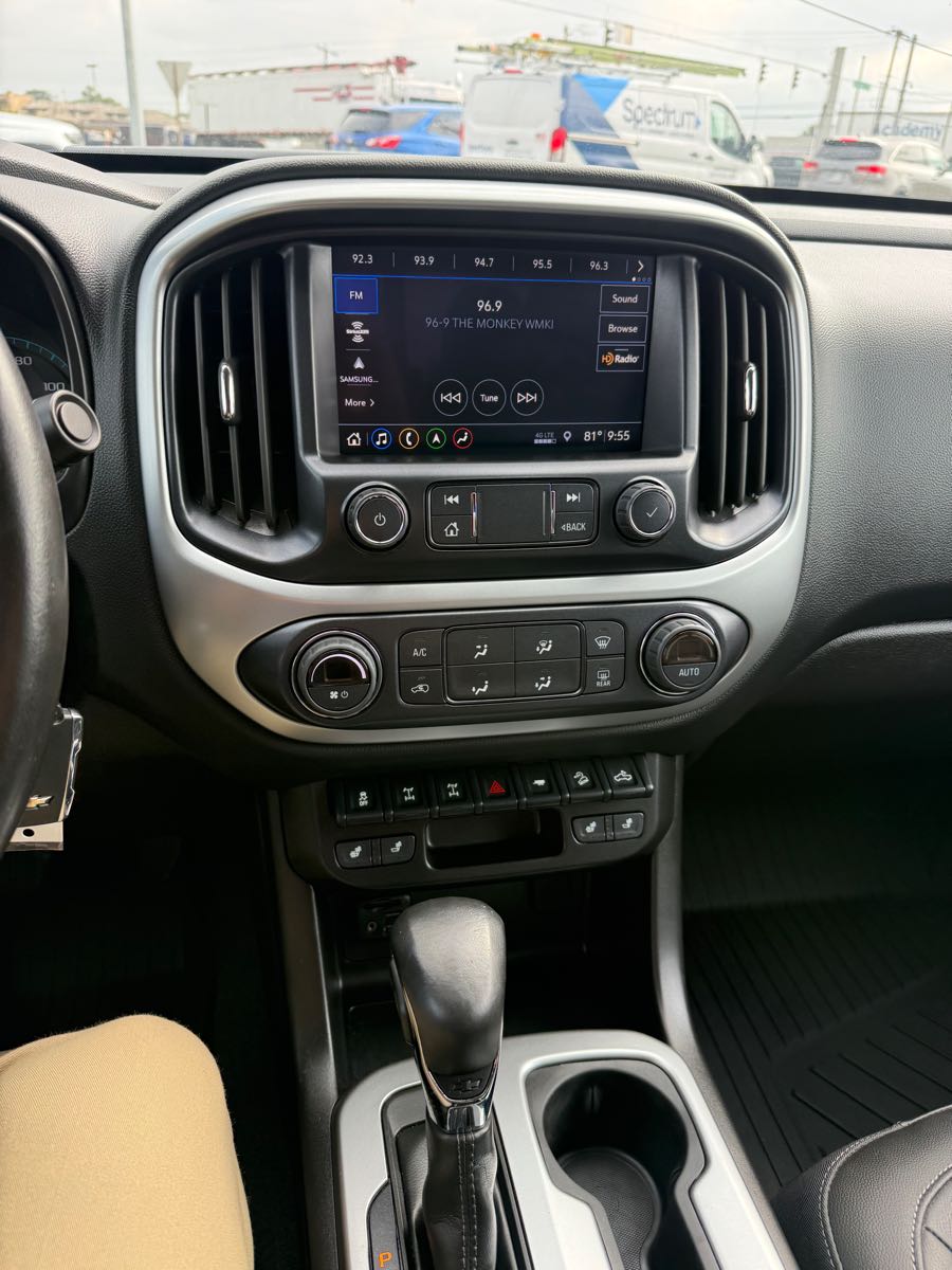 Photo 18