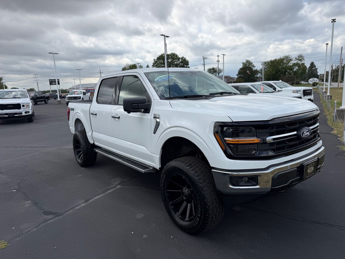 2024 Ford F-150 XLT photo 3