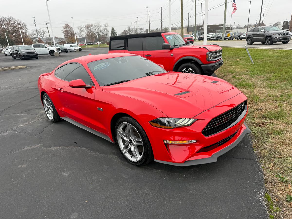 2021 Ford Mustang EcoBoost Premium photo 3