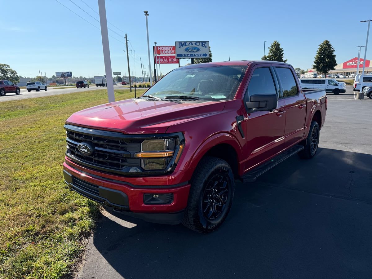2025 Ford F-150 XLT's photo