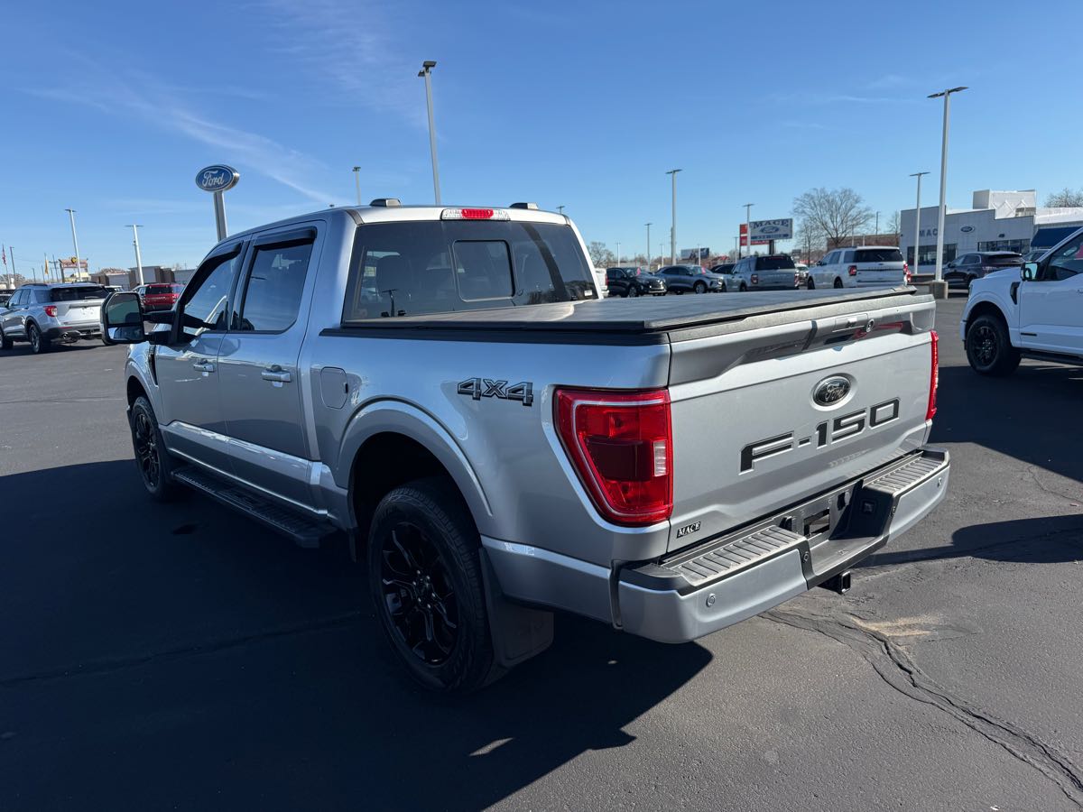 2022 Ford F-150 XLT photo 3