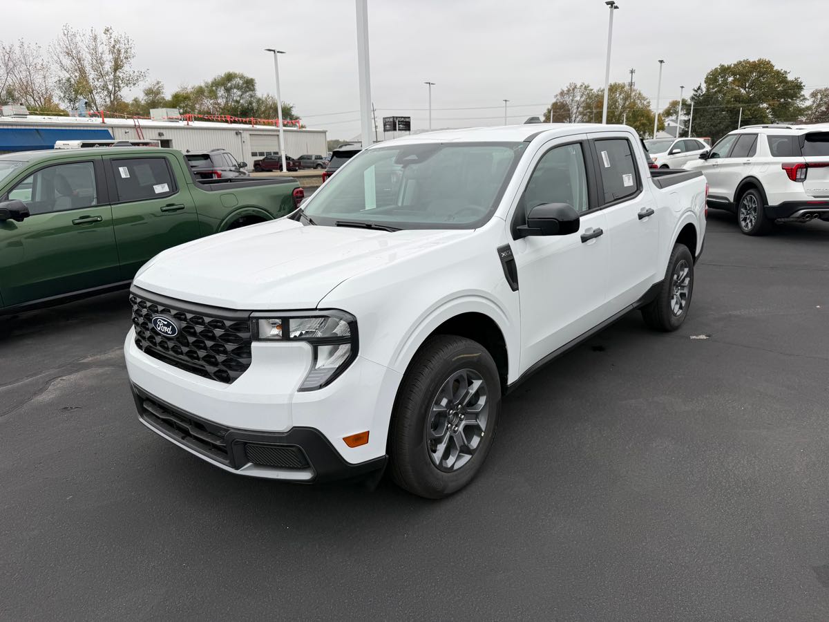 2025 Ford Maverick XLT's photo
