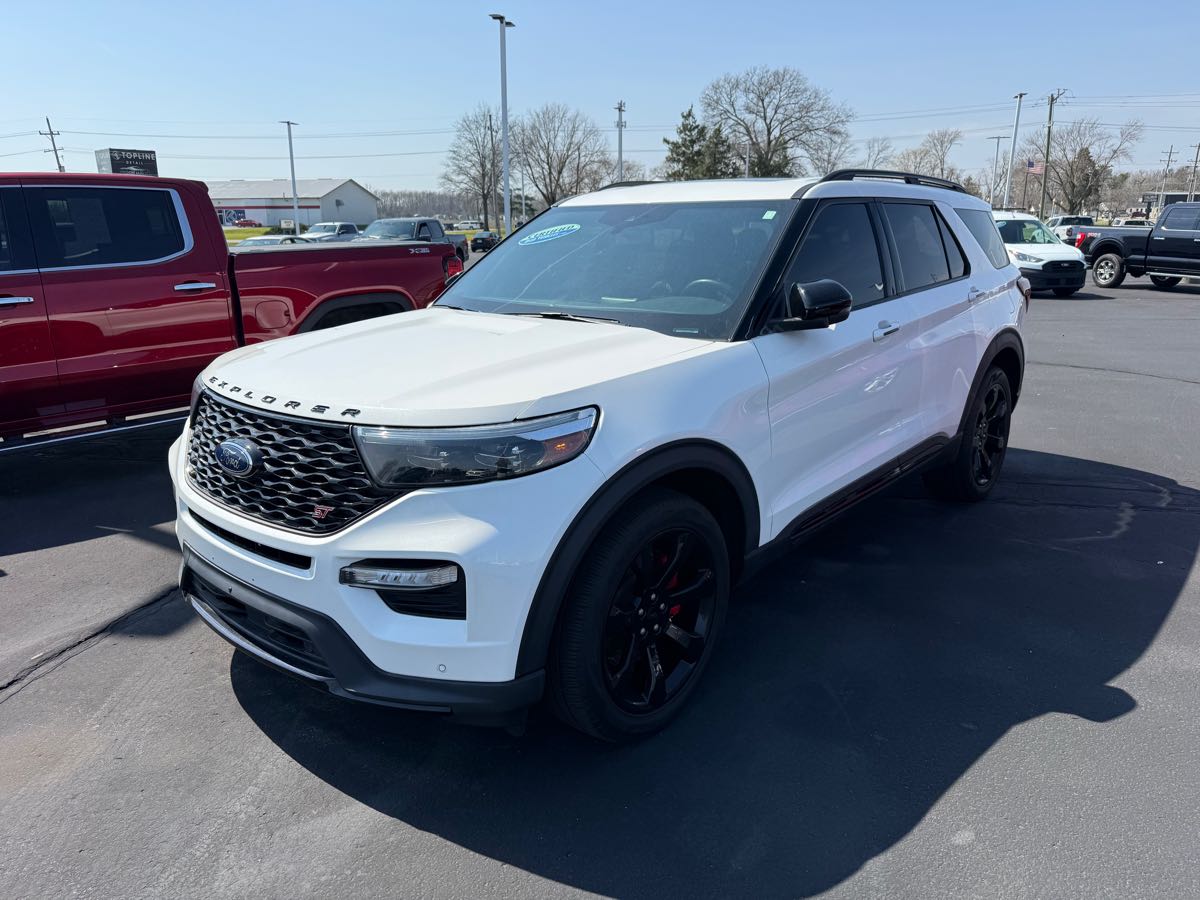 2023 Ford Explorer ST 4WD's photo