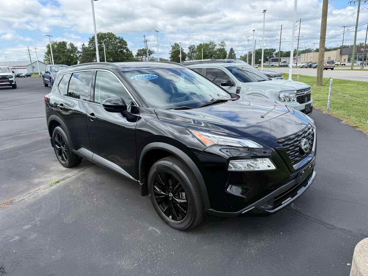 2023 Nissan Rogue SV photo 3