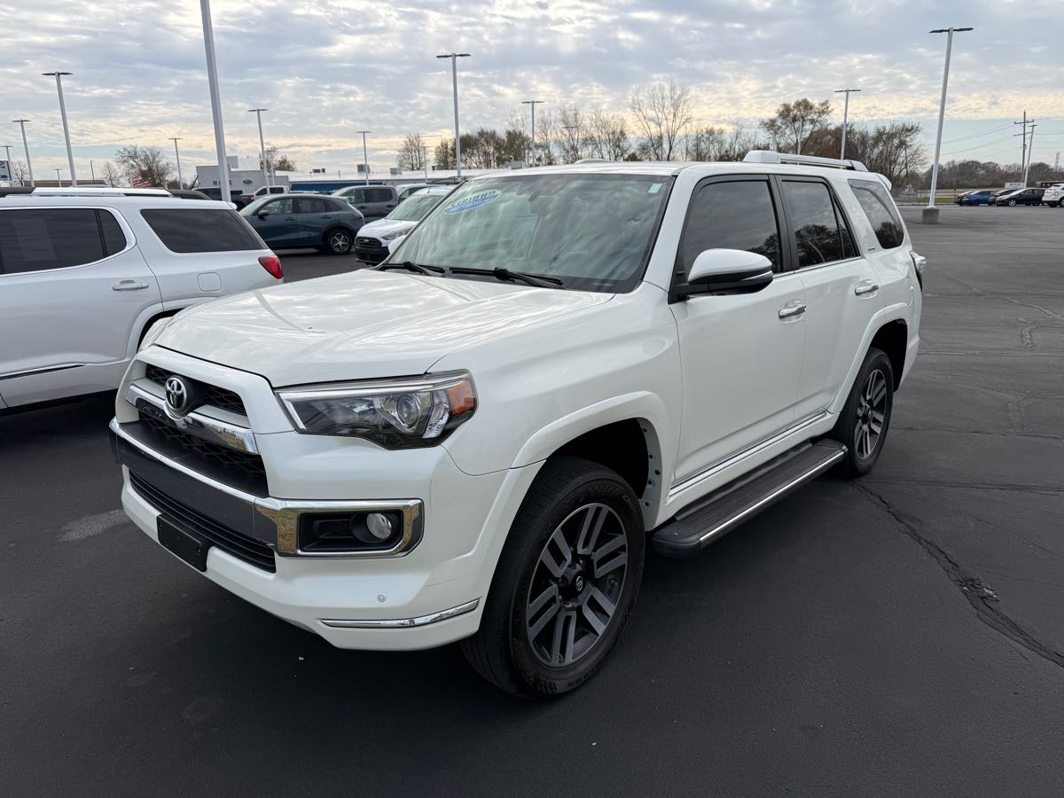 2019 Toyota 4Runner Limited's photo