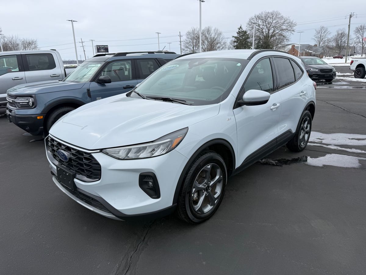 2025 Ford Escape ST-Line Select