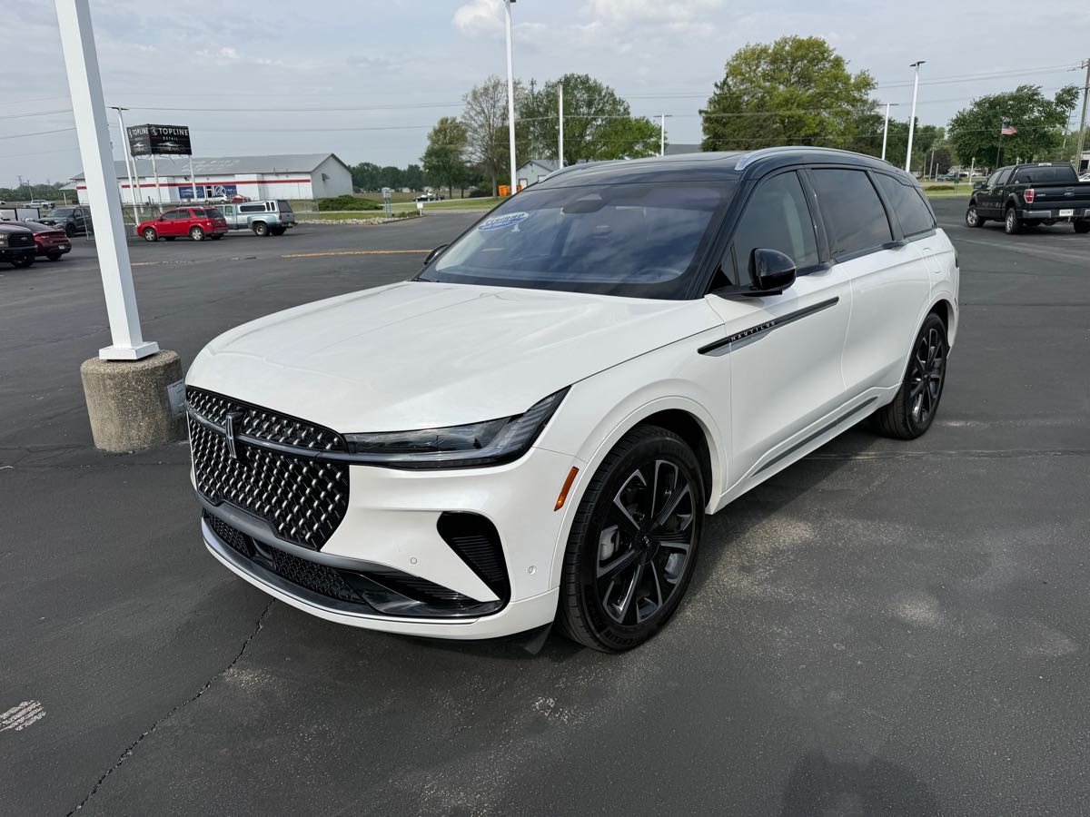 2024 Lincoln Nautilus Reserve AWD's photo