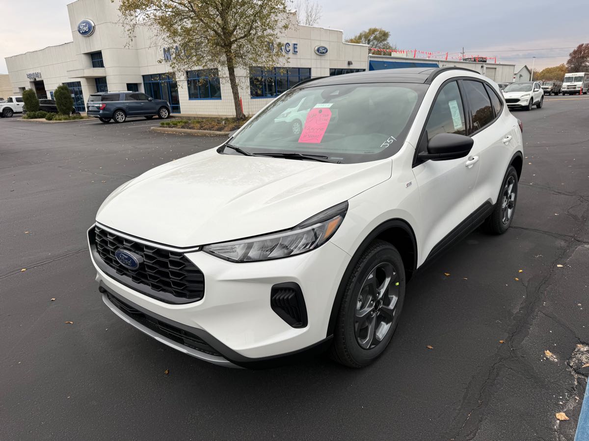 2026 Ford Escape ST-Line's photo