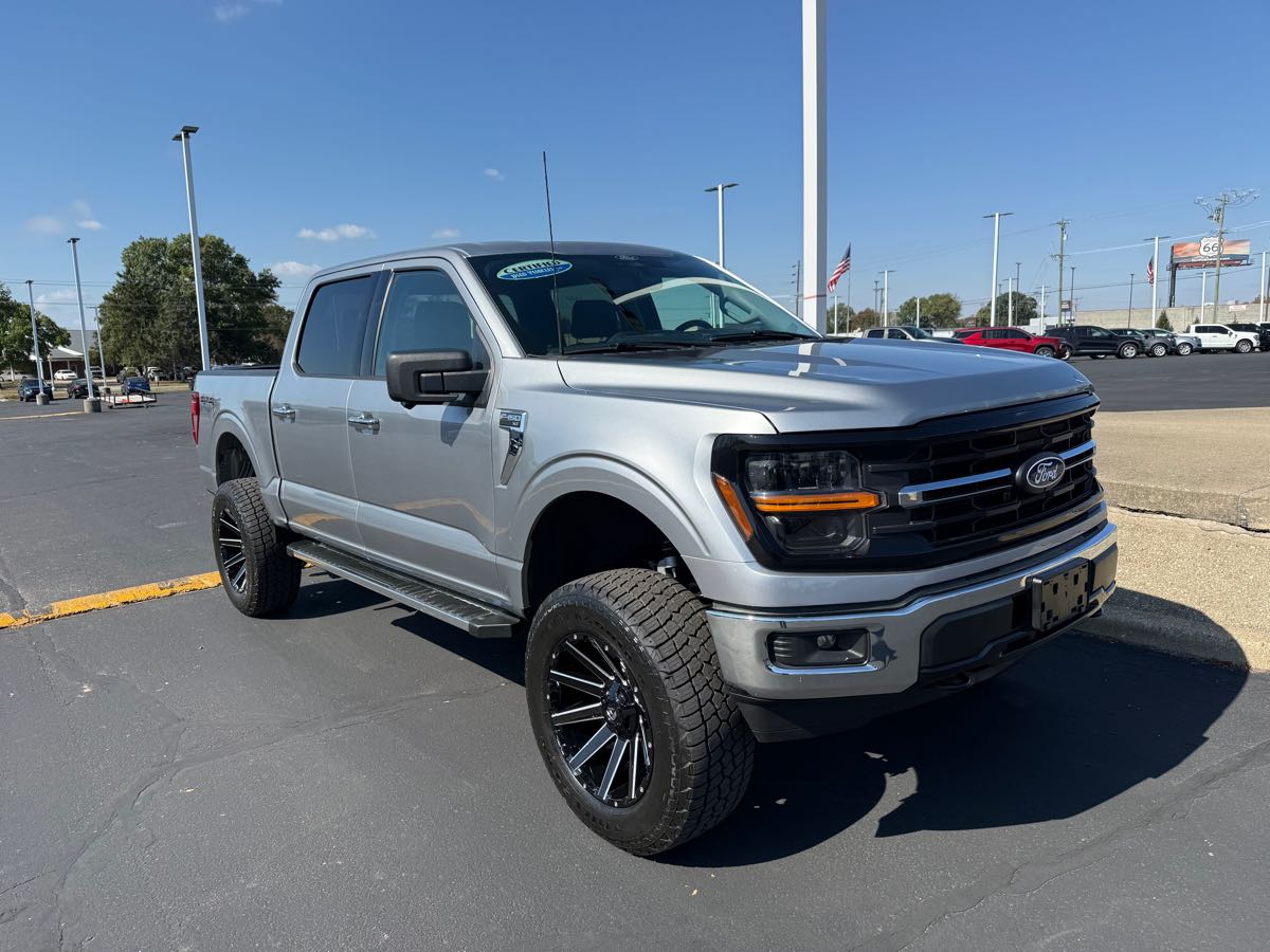 2024 Ford F-150 XLT photo 3
