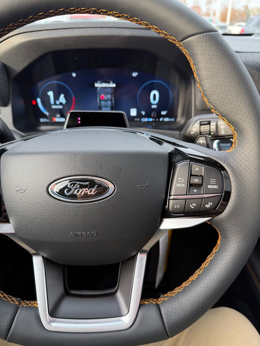 2026 Ford Explorer Tremor - Photo 17