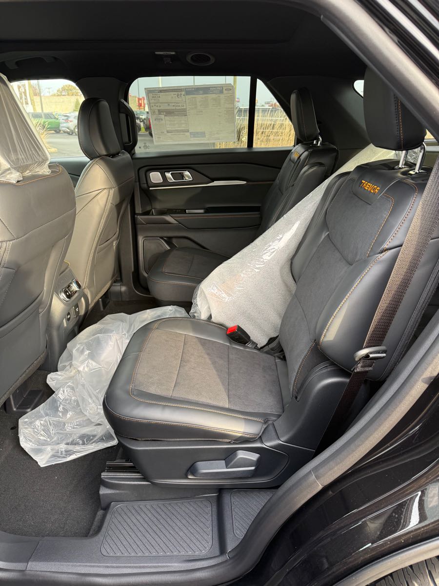 2026 Ford Explorer Tremor - Photo 11