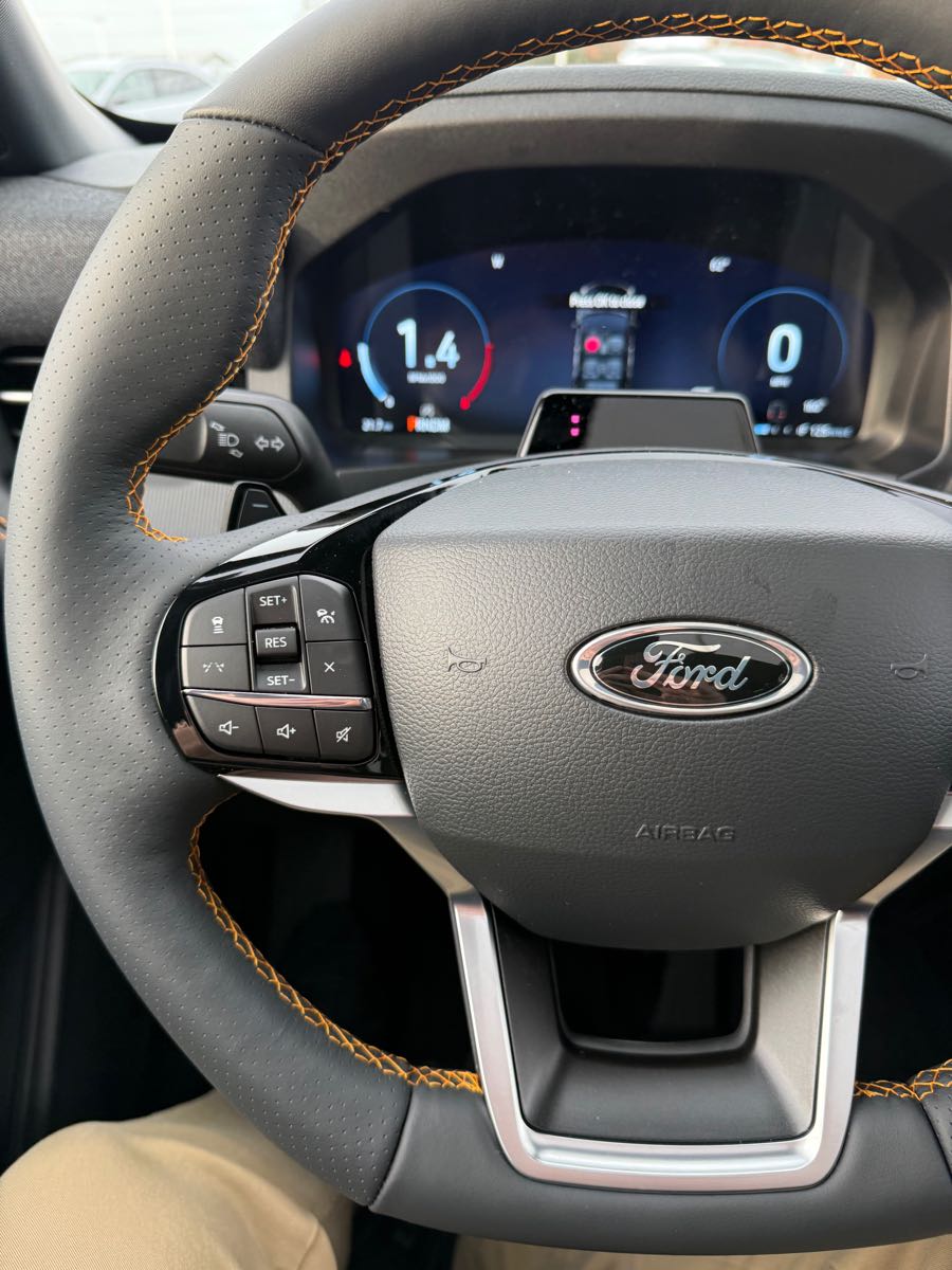 2026 Ford Explorer Tremor - Photo 16